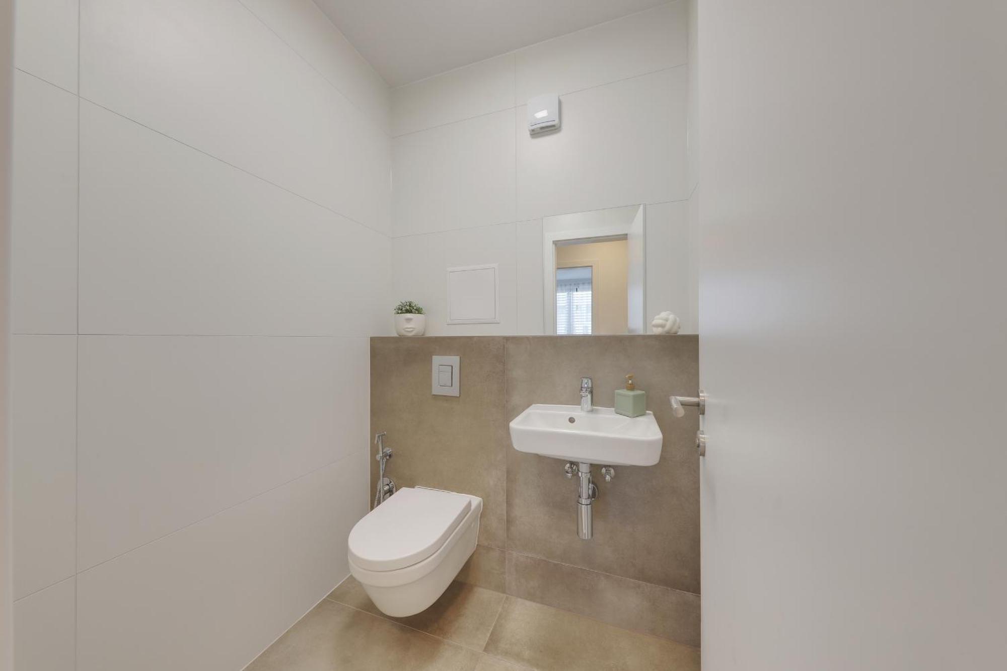 Bazova Apartment With Free Parking 布拉迪斯拉发 外观 照片