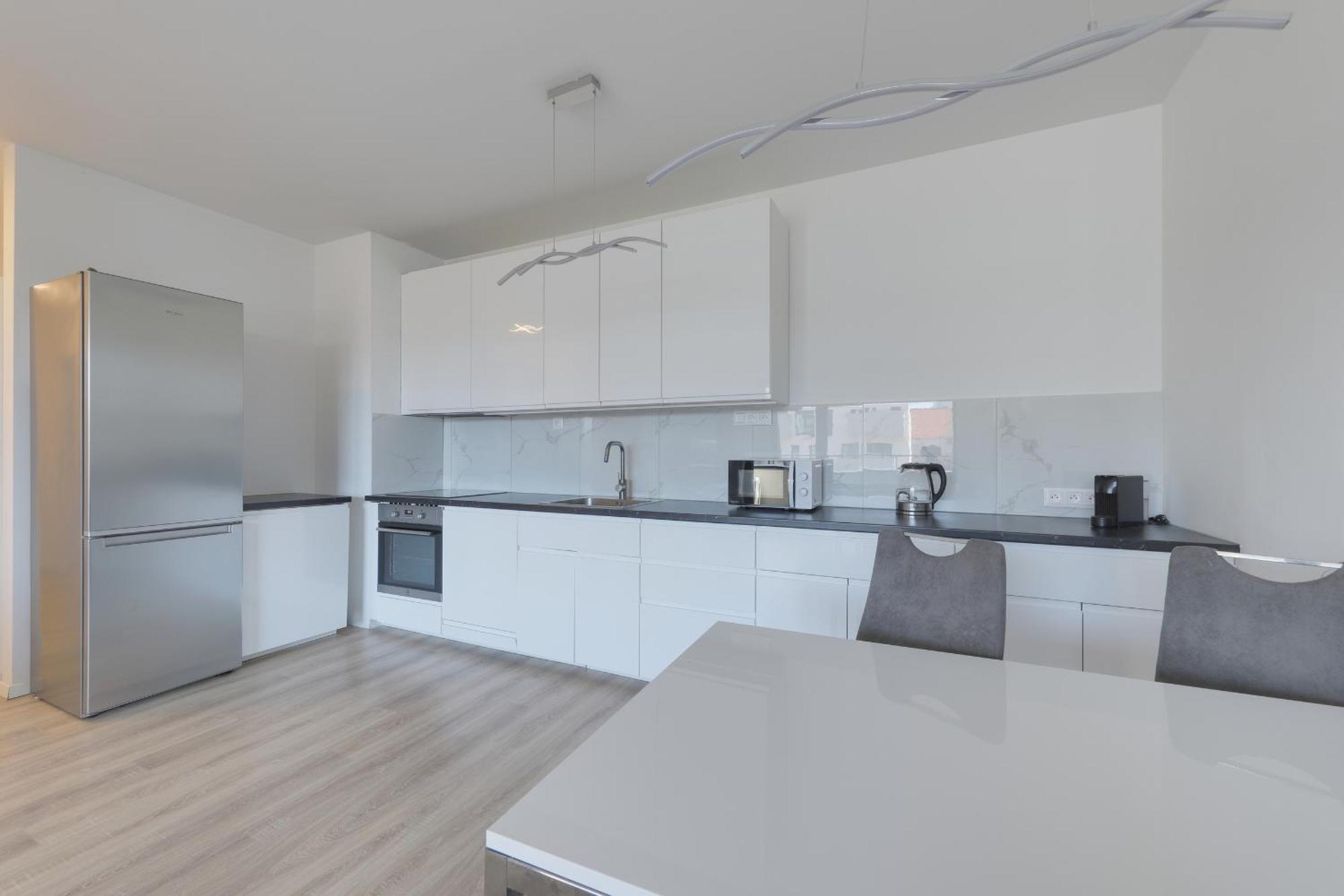 Bazova Apartment With Free Parking 布拉迪斯拉发 外观 照片