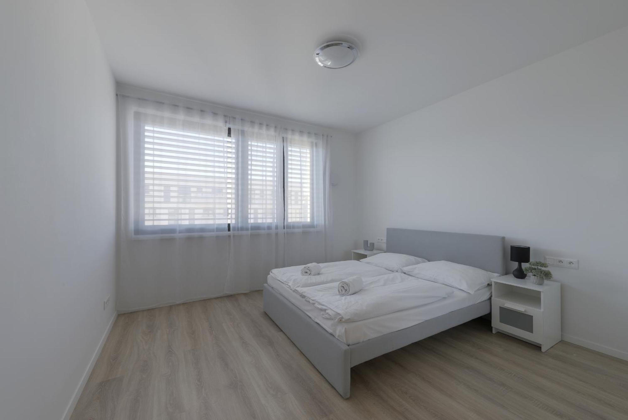 Bazova Apartment With Free Parking 布拉迪斯拉发 外观 照片