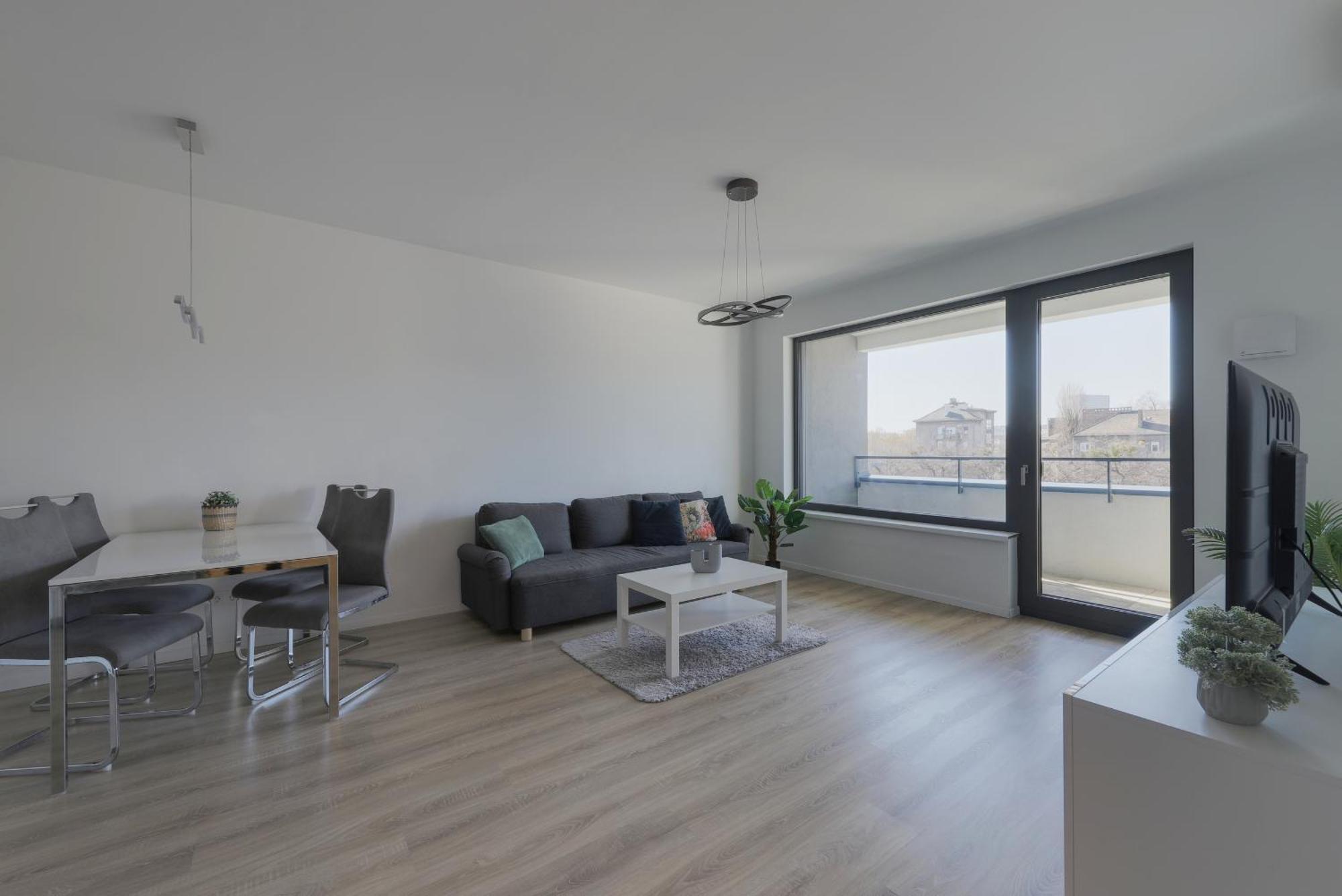 Bazova Apartment With Free Parking 布拉迪斯拉发 外观 照片