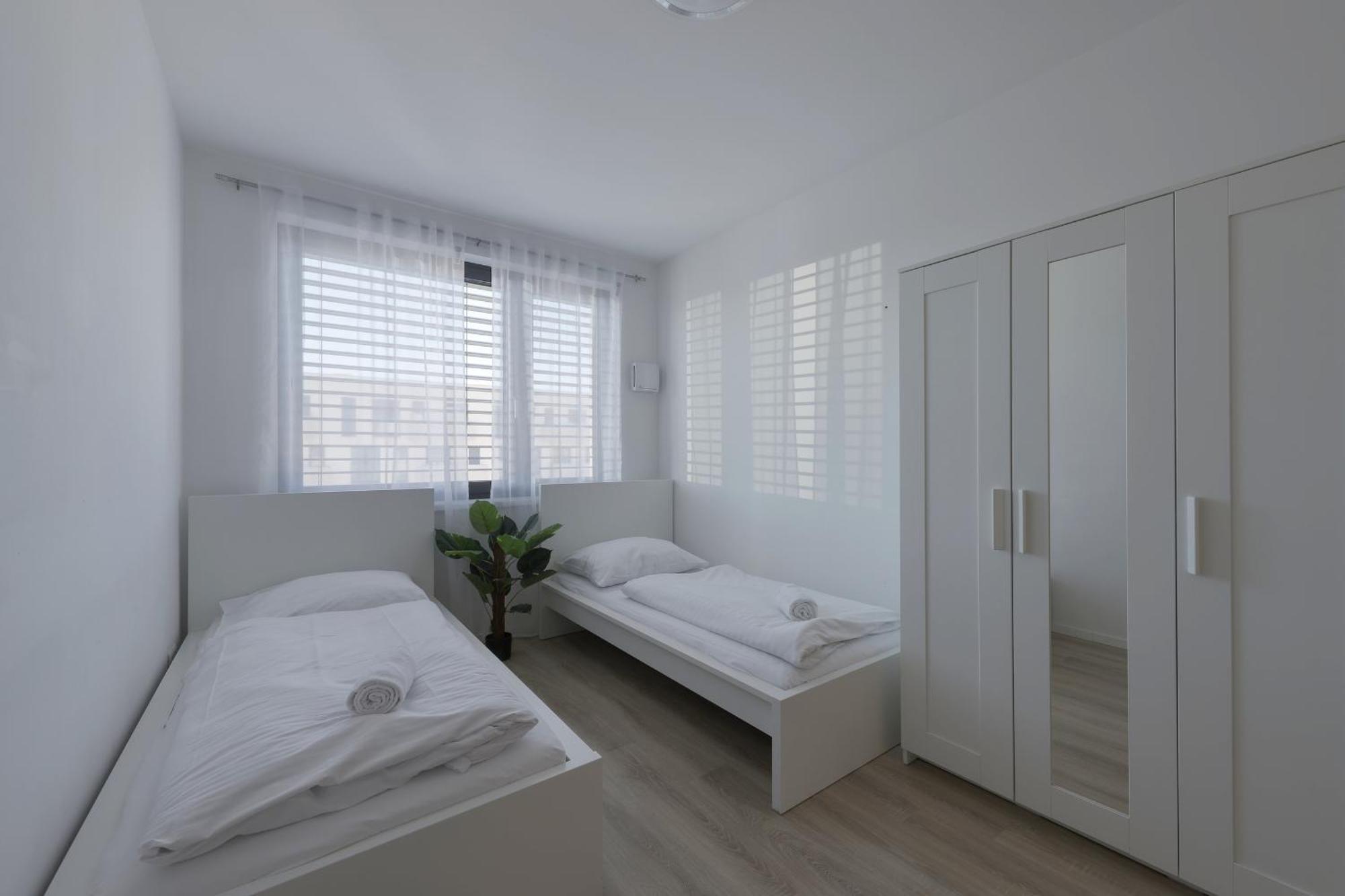 Bazova Apartment With Free Parking 布拉迪斯拉发 外观 照片